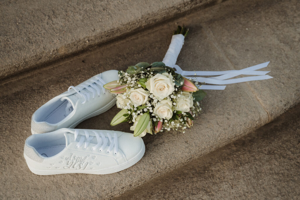 Sneaker für die Braut